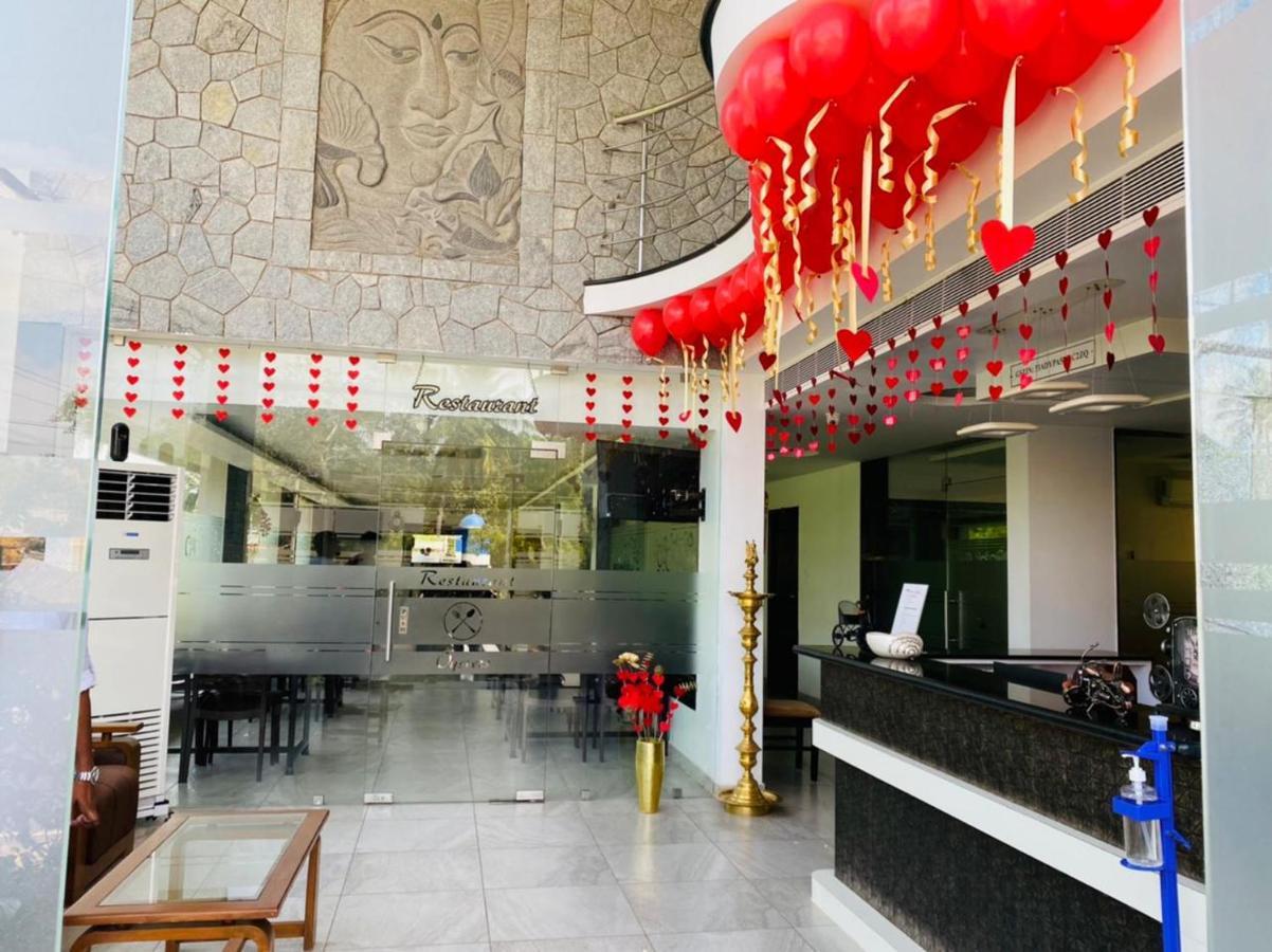 Hotel White Pearl Residency Puducherry Exterior foto